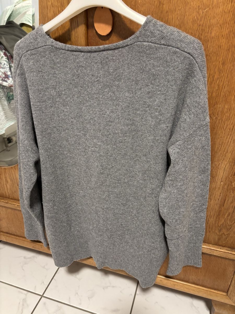 Maglioni & Felpe: Maglione  – Nuovo (secondo la descrizione) da Schwyz venduto da Francesca54 1