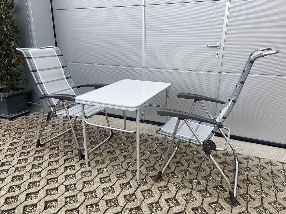 Stühle: Campingstühle mit Klapptisch – Gebraucht aus Leuzigen von Doppelrad 3