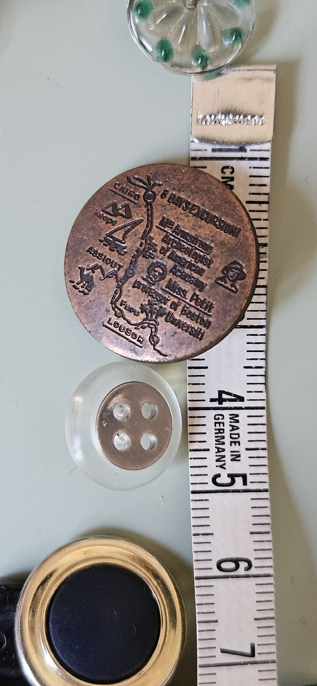 Bottoni: lot 24 boutons divers – Usato da Carouge GE venduto da Lea000 6