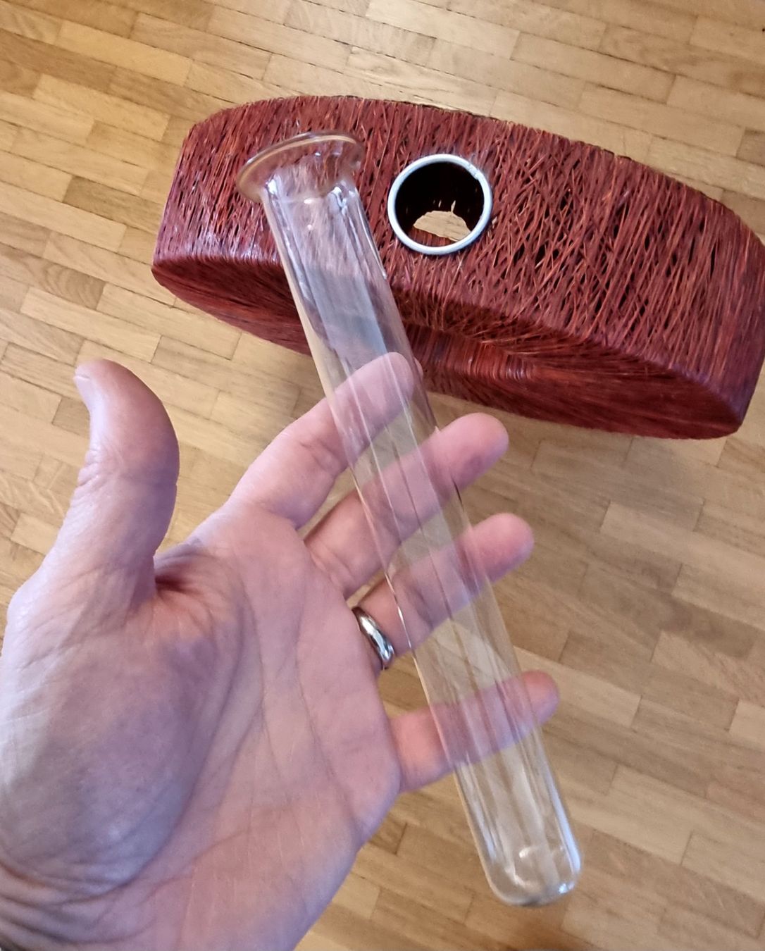Vasi & Recipienti: Vase osier teinté orangé et soliflore en verre – Usato da Veyrier venduto da Leilazizou 3