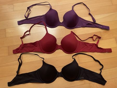 Calvin Klein 3 Bra 75B