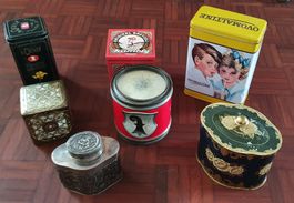 Lot von 7 ältere Blechdose