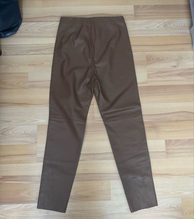 Zara Kunstleder Hose in Braun, Gr. L - Herbst Must-have!