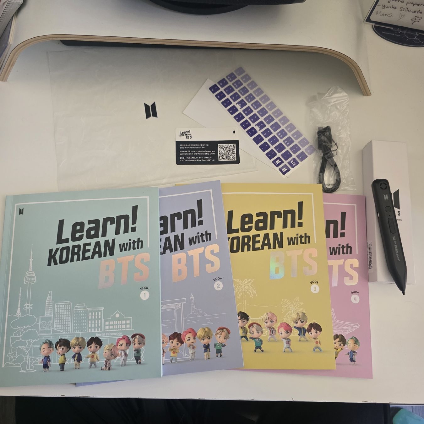 Libri: learn Korean with BTS learning books official – Usato da Vevey venduto da Shelovesyu._.u 1