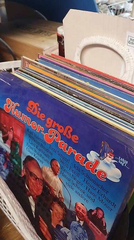 Dischi in vinile: Biete 800 Schalplatten Singels – Usato da Kestenholz venduto da Rh1942 3