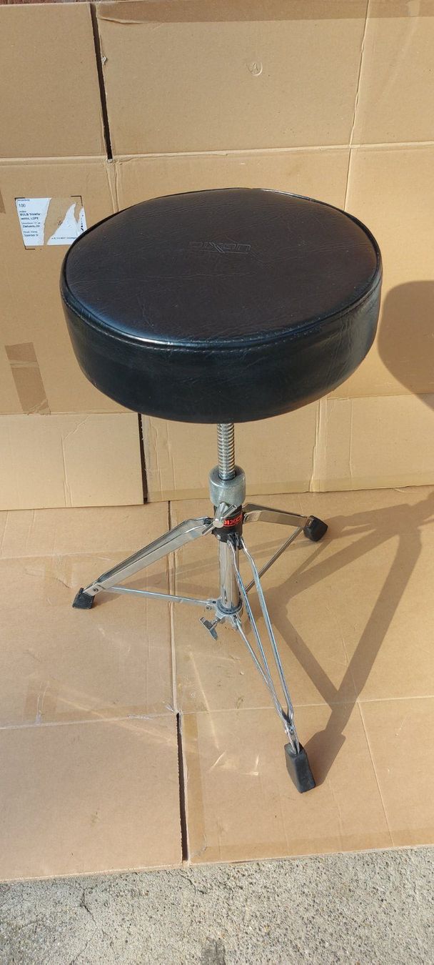 Strumenti musicali: Dixon Drumm spirale Hocker – Usato da Glattbrugg venduto da Swissmusik