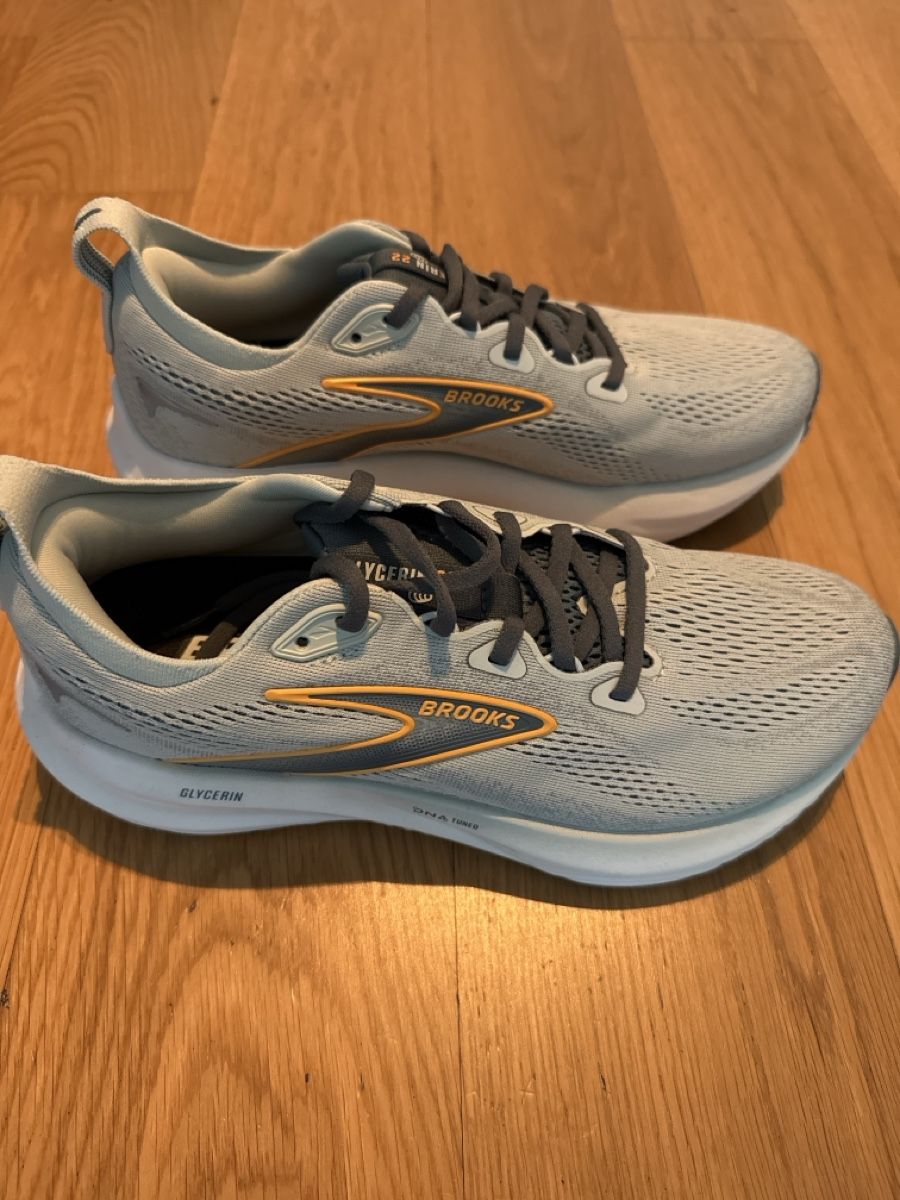 Brooks Scarpe da uomo: Brooks Glycerin 22 – Nuovo (secondo la descrizione) da Thalwil venduto da joh_ns8c