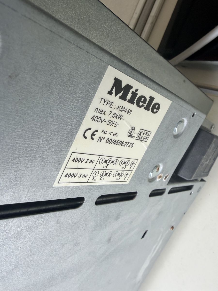 Cucine: 4 Kochfelder - Miele etc.  – Usato da Herrliberg venduto da Julianopie 3