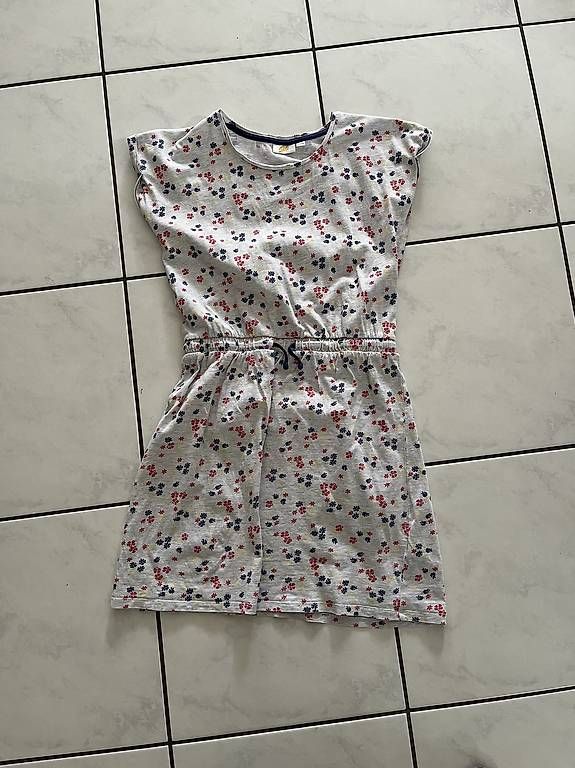 Kleider & Röcke: Ärmelloses Kleid 146/152 – Gebraucht aus Oberrieden von Fige11