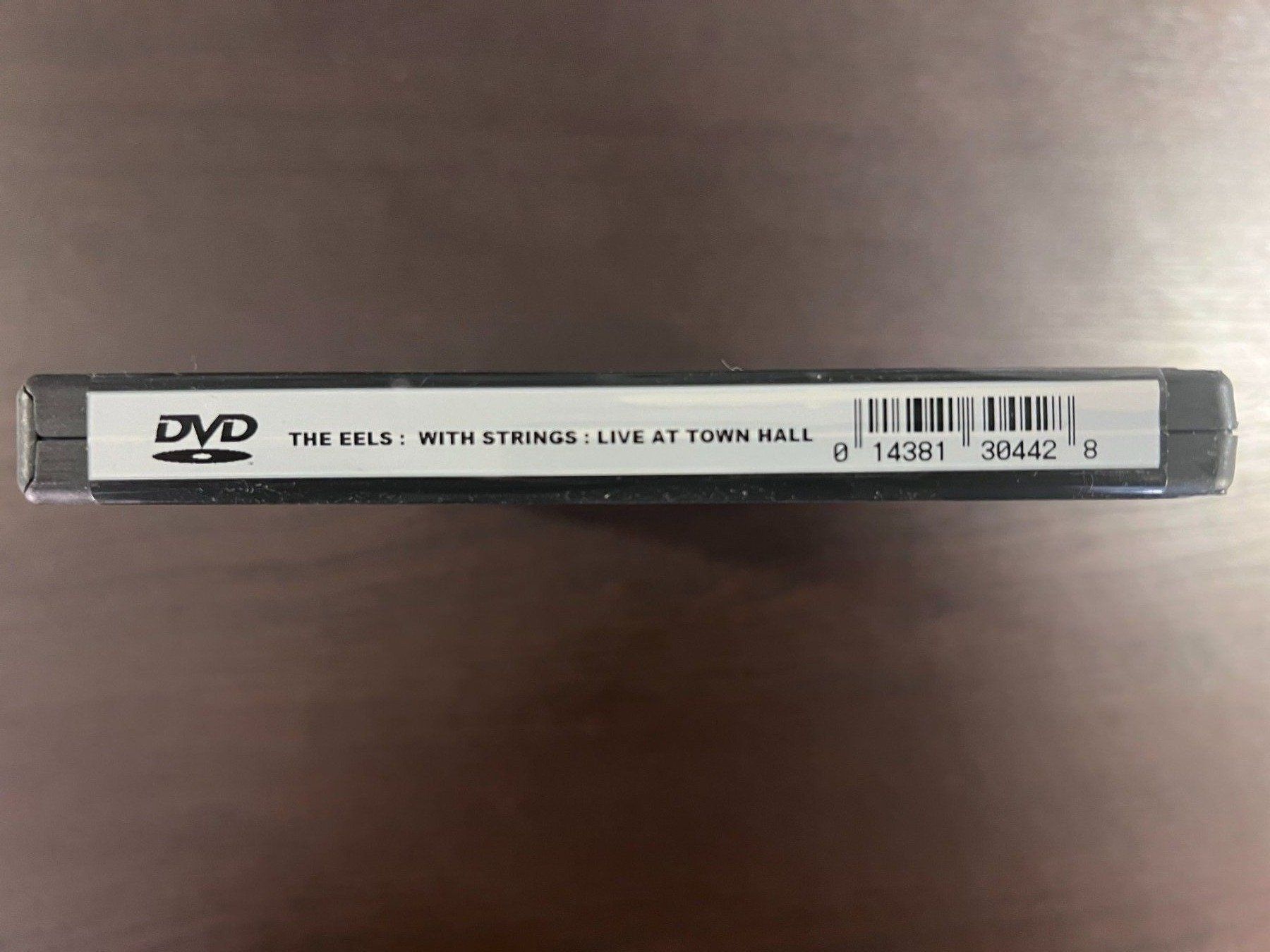 Tutti i DVDs: Eels with Strings - Live at Town Hall – Nuovo e nell'imballaggio originale da Zürich venduto da FilmFreunde 2