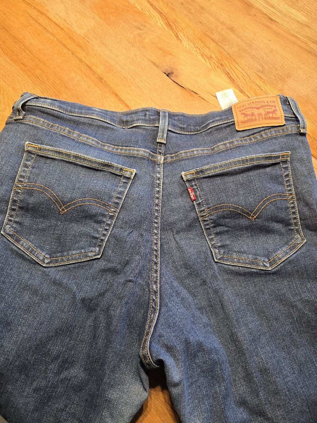 Levi's Jeans: LEVIS 720 SUPER SKINNY GR.33 – Usato da Möriken AG venduto da rowyta 3