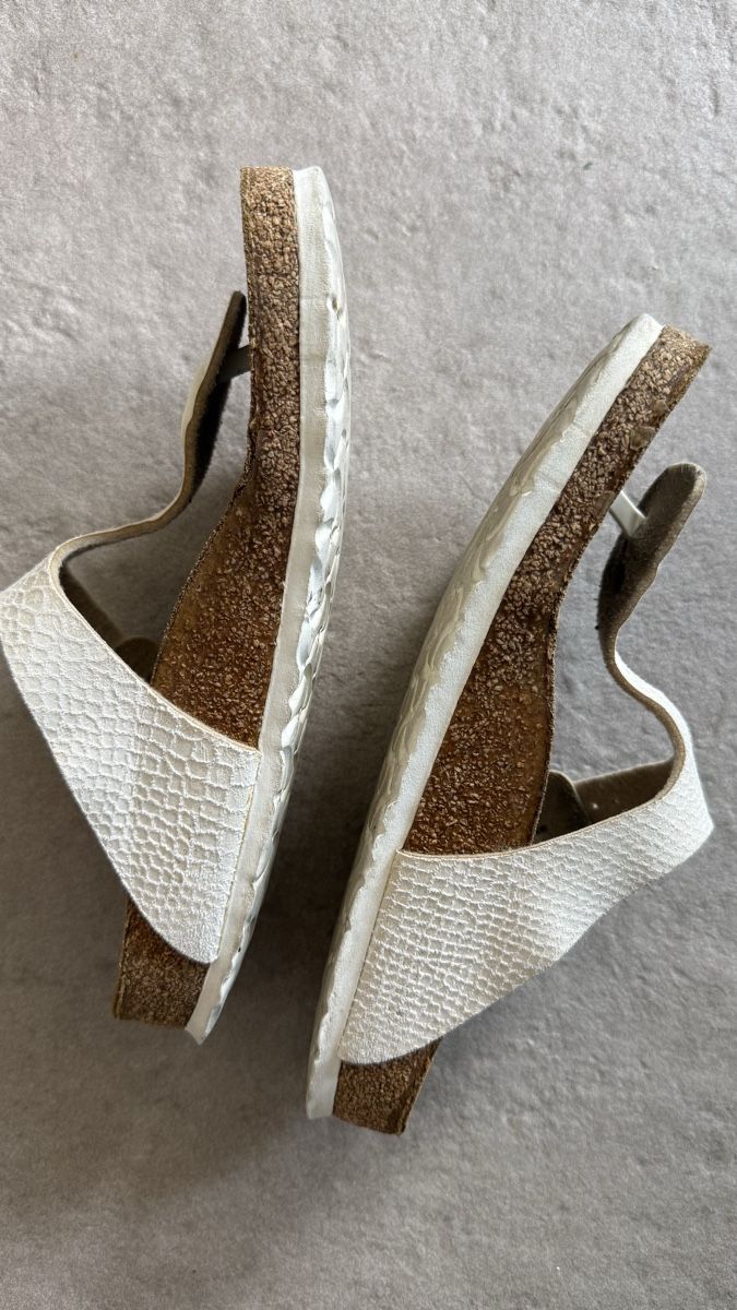 Birkenstock Chaussures femmes: Birkenstock Gizeh sandals size 39  – Défectueux à Boswil par hey.itsme 2