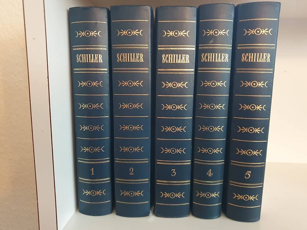 Bücher: Bücherreihe von Schiller – Gebraucht aus Mellingen von fiore888