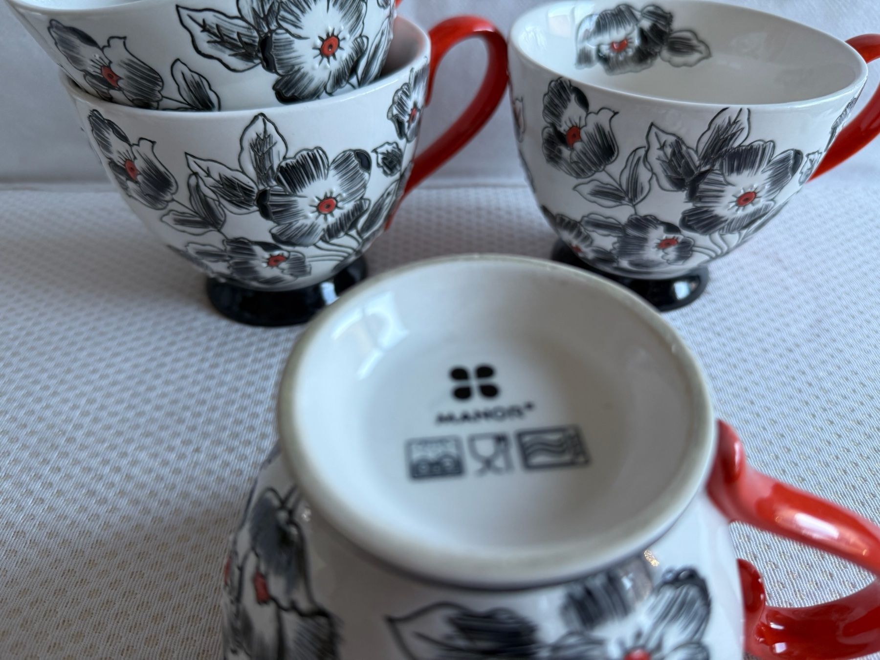 Tazze: Manor - Tasses - Mug – Usato da Sion venduto da accroshoes 3