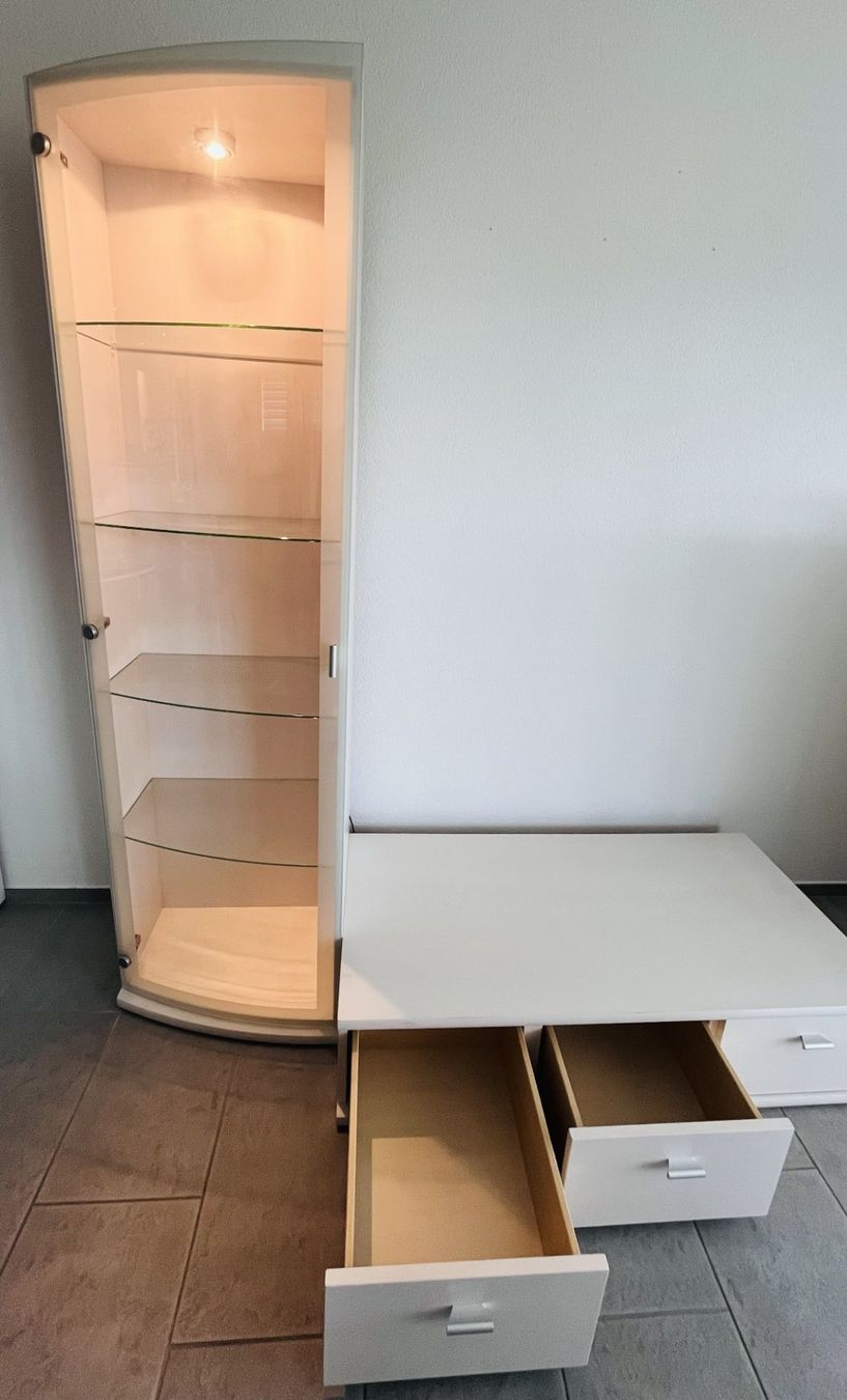 Vitrinen: TV-Möbel mit Glasvitrine – Gebraucht aus Dagmersellen von Cactus05 3