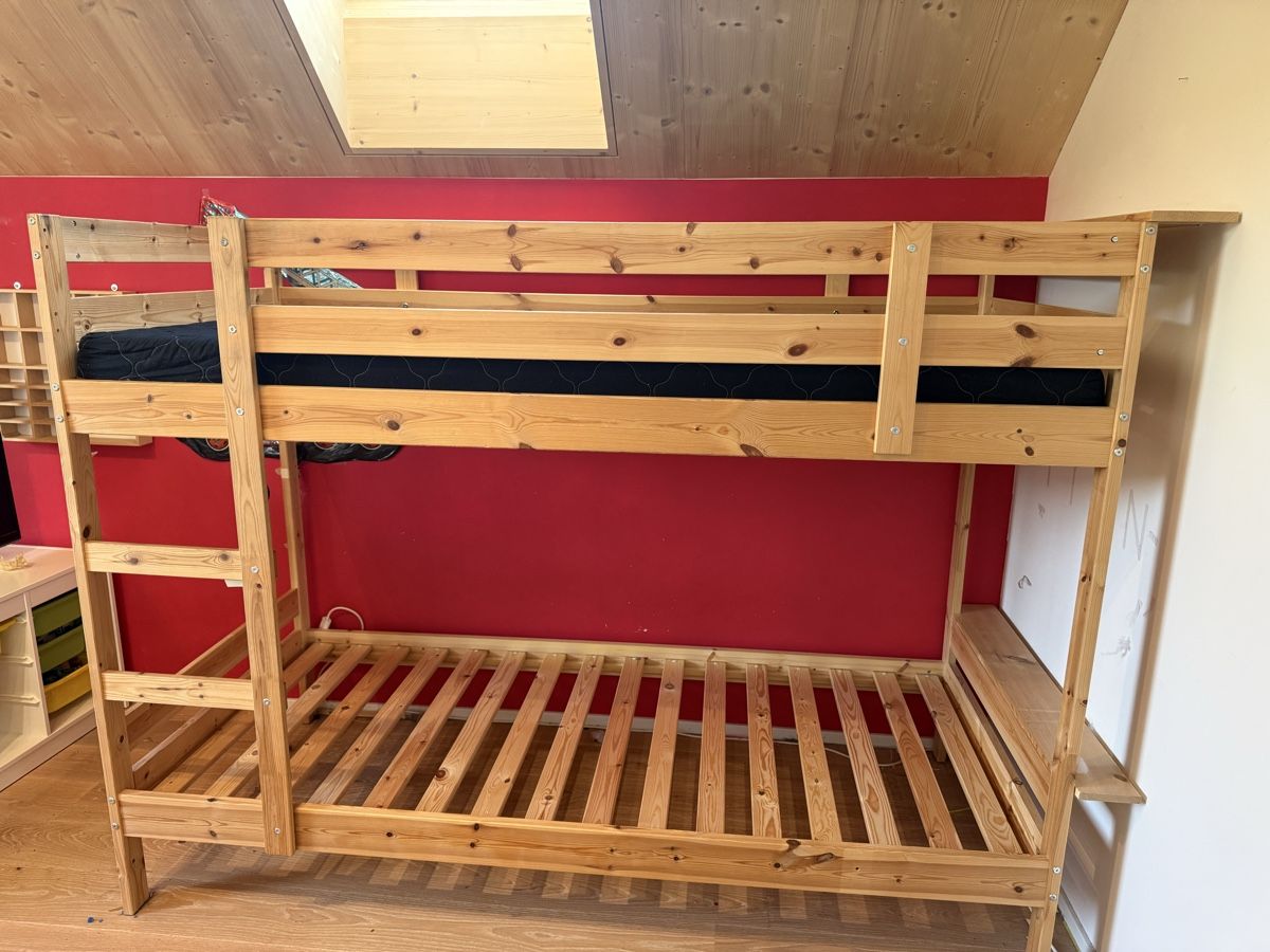 Ikea Betten: Hochbett IKEA MIYDAL – Gebraucht aus Sissach von jr814