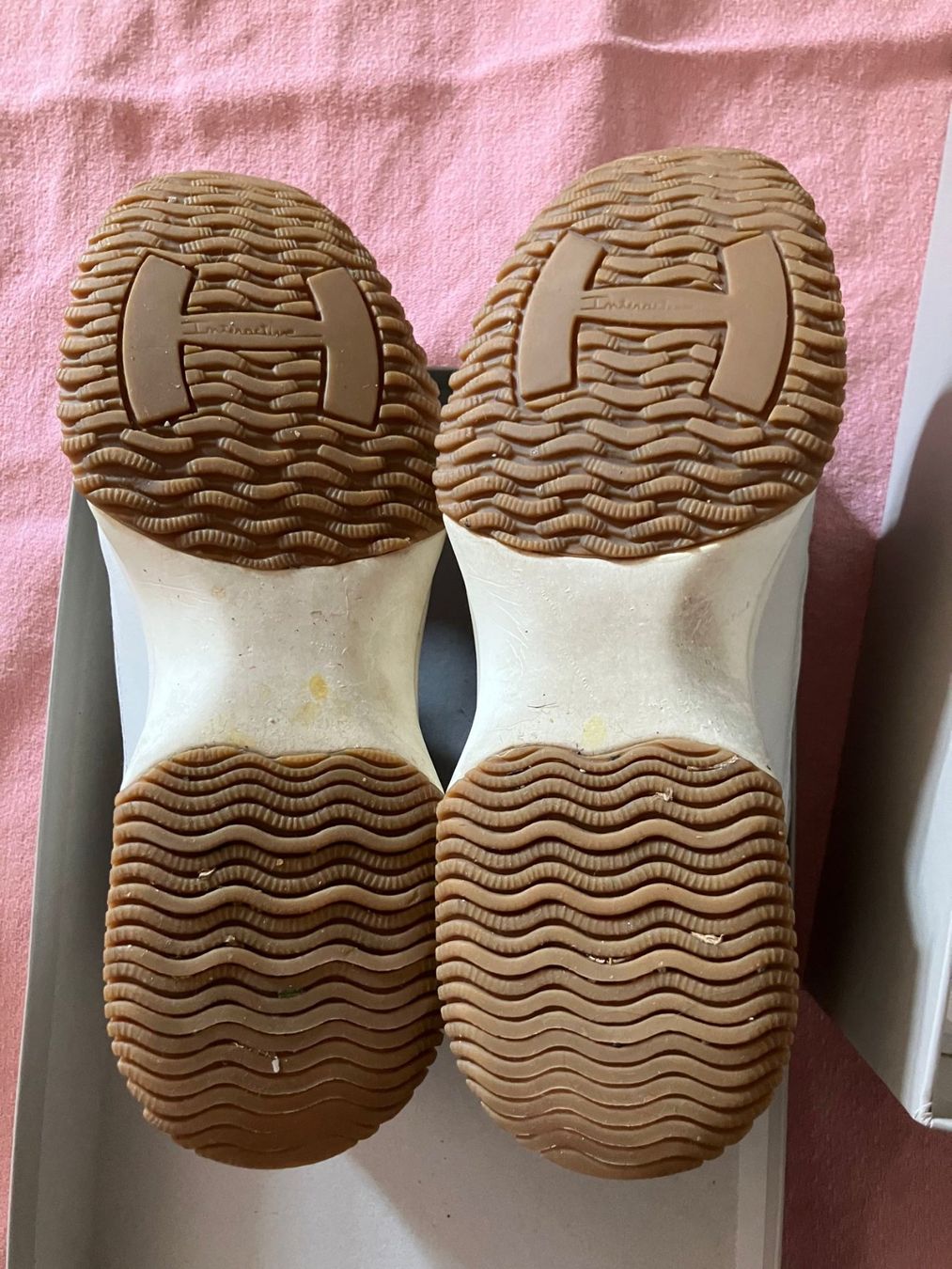 Hogan Damenschuhe: Sneakers Hogan Interactive in pelle chiara n.37 – Gebraucht aus Melano von H-Sara 2