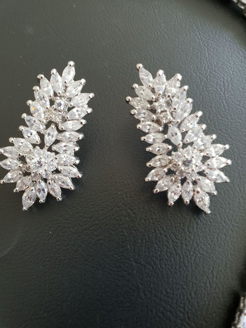 Catenine: Zirkonia Collier – Nuovo e nell'imballaggio originale da St. Gallen venduto da 62_Kaiser 1