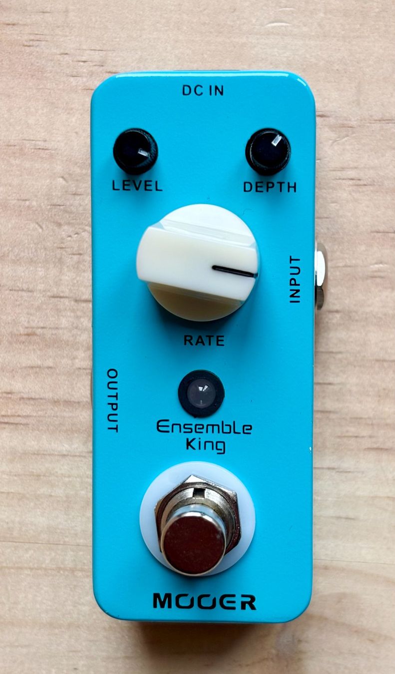 Mooer Strumenti musicali: Mooer Ensemble King Chorus Mini-Effektpedal – Usato da Mittelhäusern venduto da Vintigeorge55