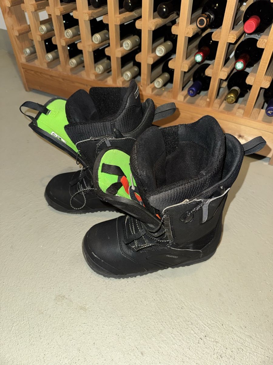 Burton Scarpe da uomo: Burton Ruler Snowboard Boots - Grösse 42 – Usato da Russikon venduto da mischihipp