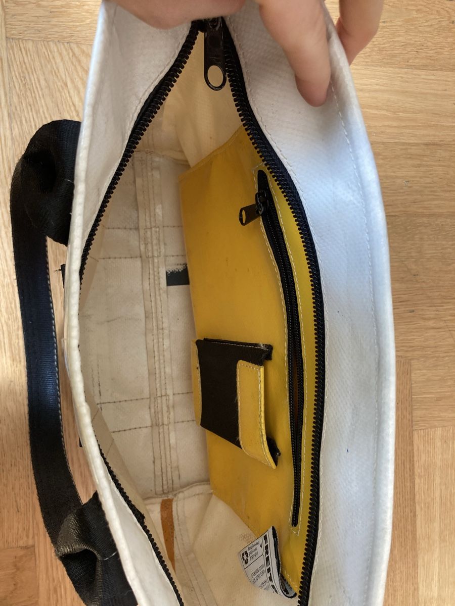Freitag Borse: FREITAG Tasche weiss / orange – Usato da Winterthur venduto da Wandelbar 6