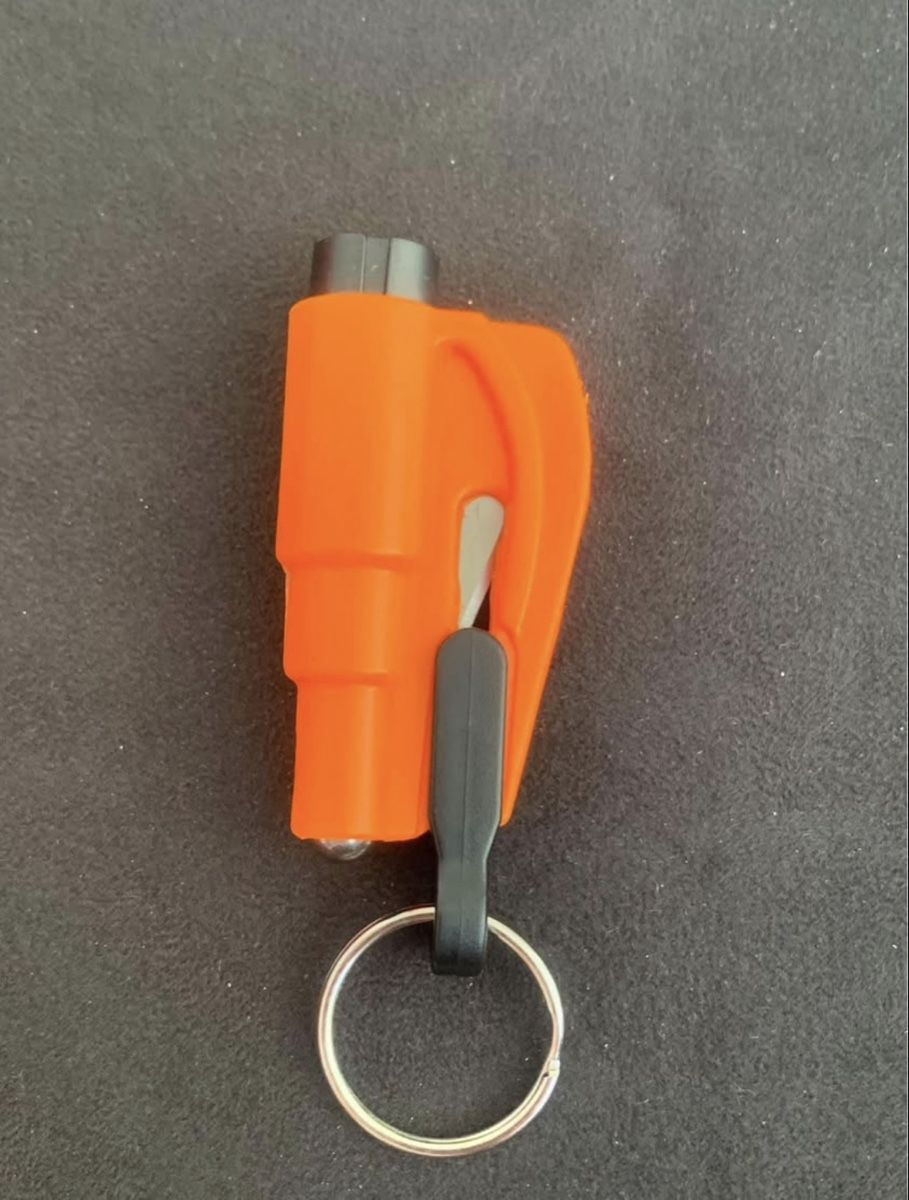 Tous les outils: Auto Sicherheitshammer Fensterbrecher – Neuf (Voir description) à Luzern par claiudiu 1