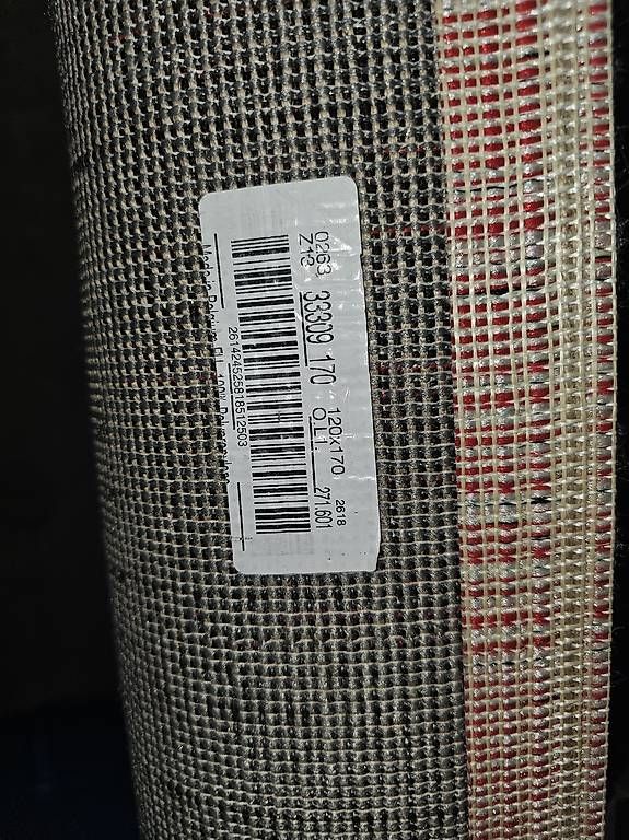 Tappeti: Tapis zèbre 120x170  – Usato da Mont-sur-Lausanne venduto da Dini088 1