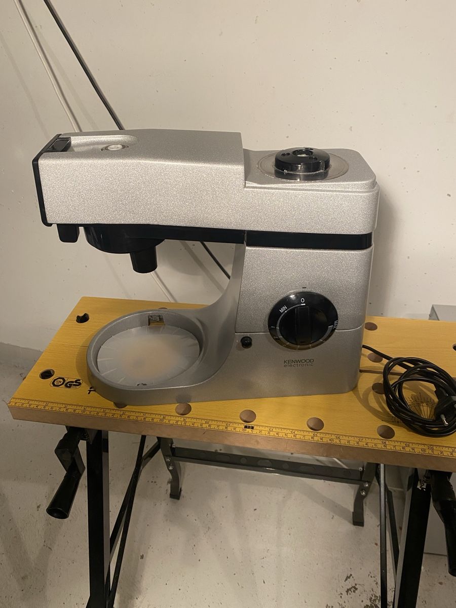 Kenwood Elettrodomestici da cucina: Kenwood Küchenmaschine – Difettoso da Volketswil venduto da 3ve_n8pt