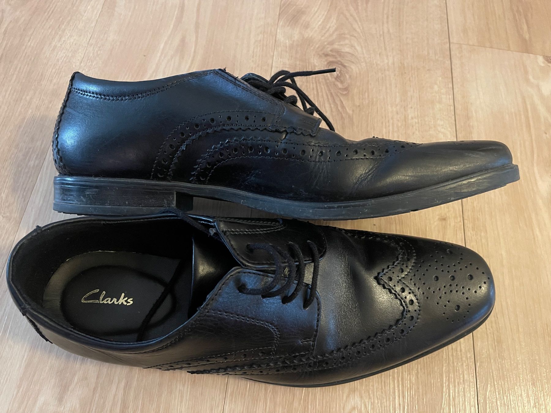 Clarks Scarpe da uomo: Chaussures Clark’s neuves – Usato da Lausanne venduto da Serge_Dobble 1