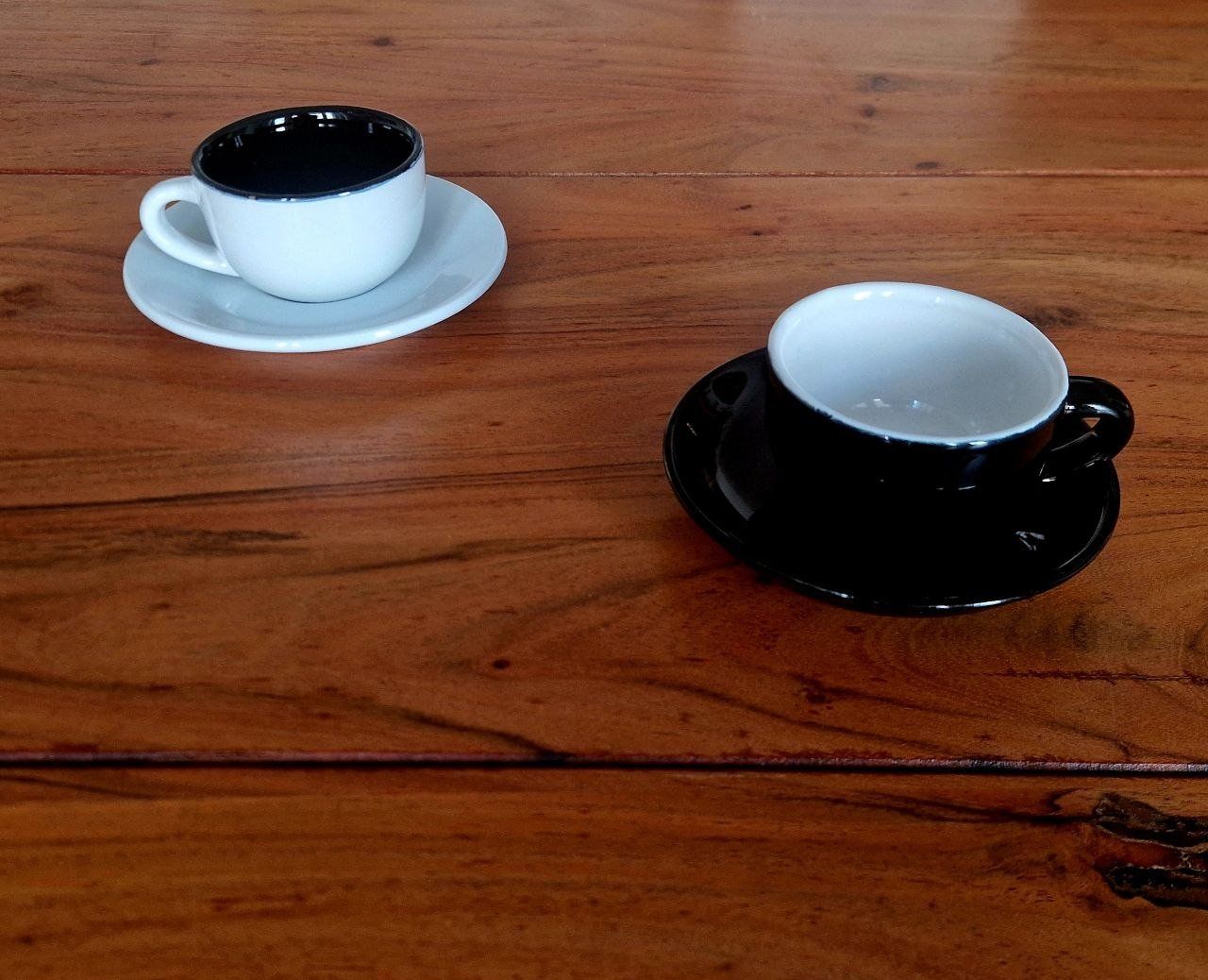 Geschirrsets: Schwarz-Weisses Espresso Set – Gebraucht aus Bern von Lu.Ma 4