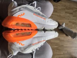 Nike Air Max 2090 orange/blanc, taille 44, comme neuves!