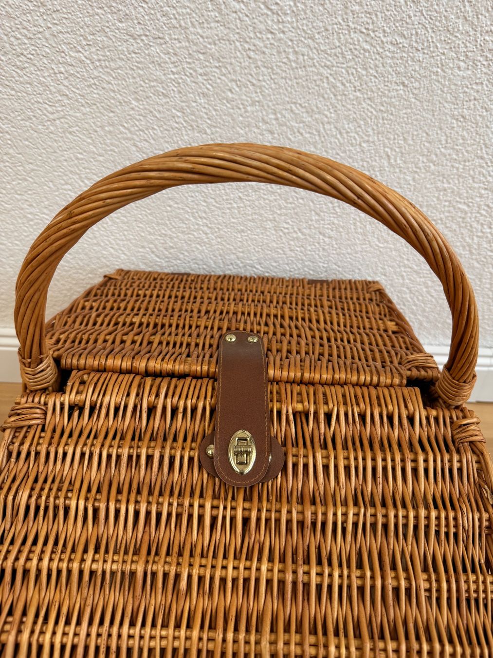Sonstiges für Haushalt & Wohnen: Picknickkorb inkl. Zubehör – Neu und originalverpackt aus Horgen von Grizzly83 3