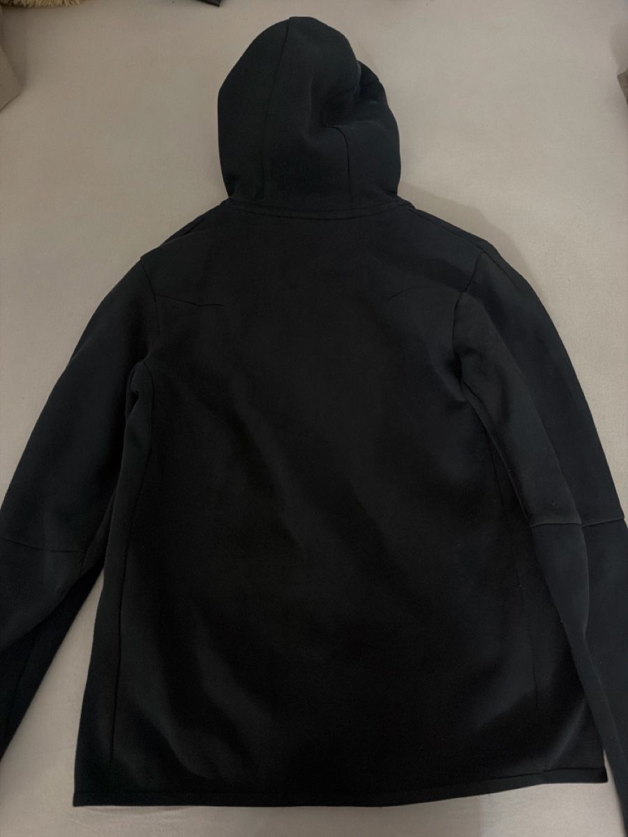 Nike Maglioni & Felpe: Nike tech pullover – Usato da St. Gallen venduto da sch_f8p8 1