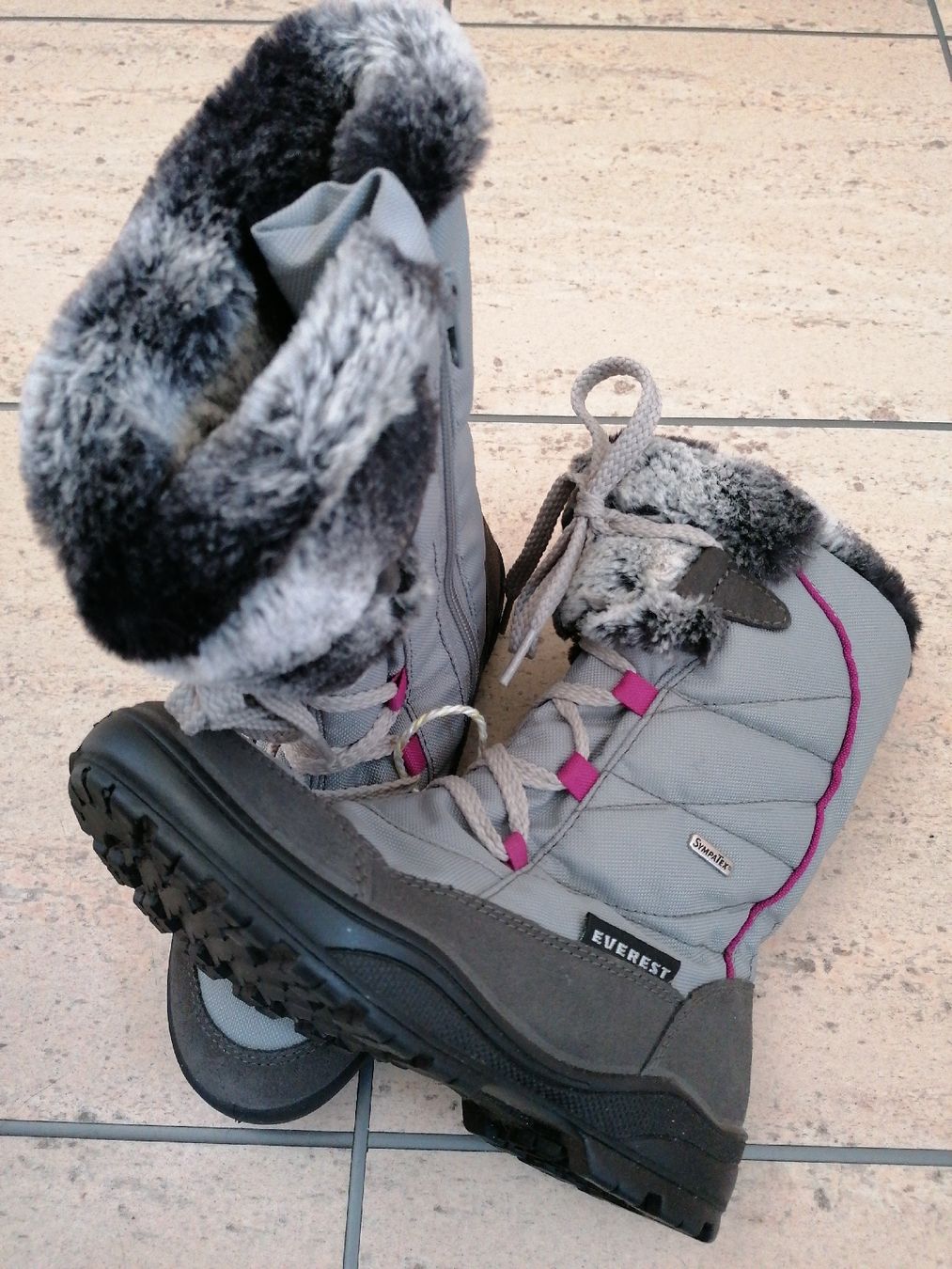 Everest Scarpe per ragazze: Winterstiefel Everest Sympatec – Nuovo e nell'imballaggio originale da Oberriet SG venduto da elternbabykind 1