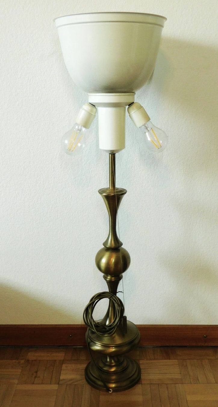 Lampen: ANTIKE Stehen Lampe Goffredo Reggiani – Gebraucht aus Emmenbrücke von Ulisse-22
