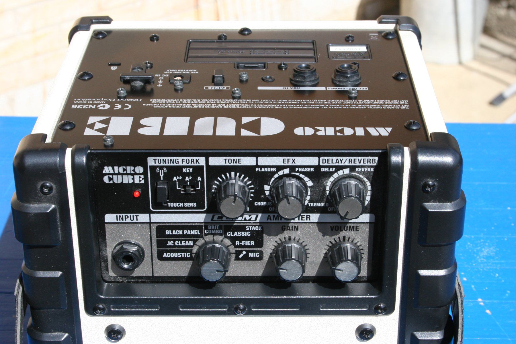 Roland Verstärker: Roland Micro Cube Universal Verstärker – Gebraucht aus Wauwil von Vintagesky 3
