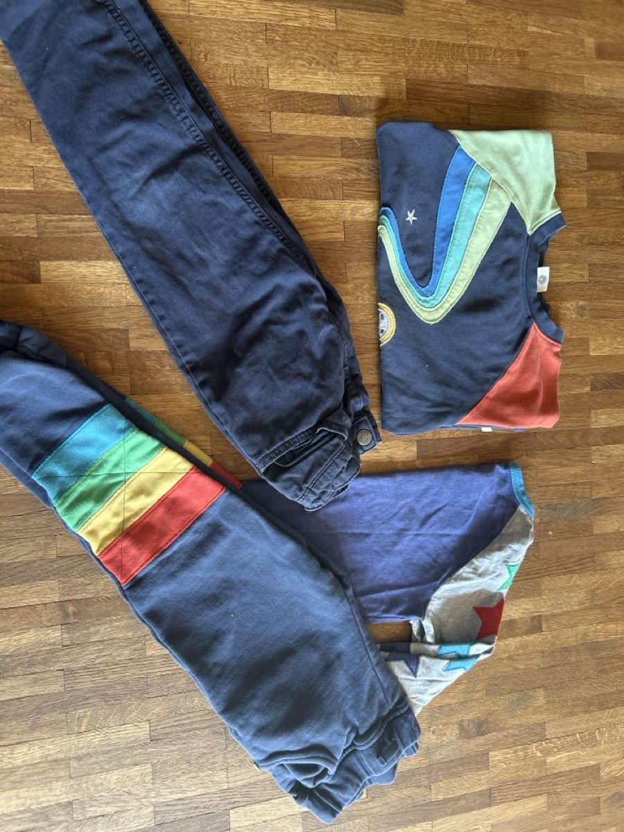 Lotti & Set di vestiti: Regenbogenfarben 4 tlg Set - gr 116 – Usato da Kriens venduto da Exberlinerz 1