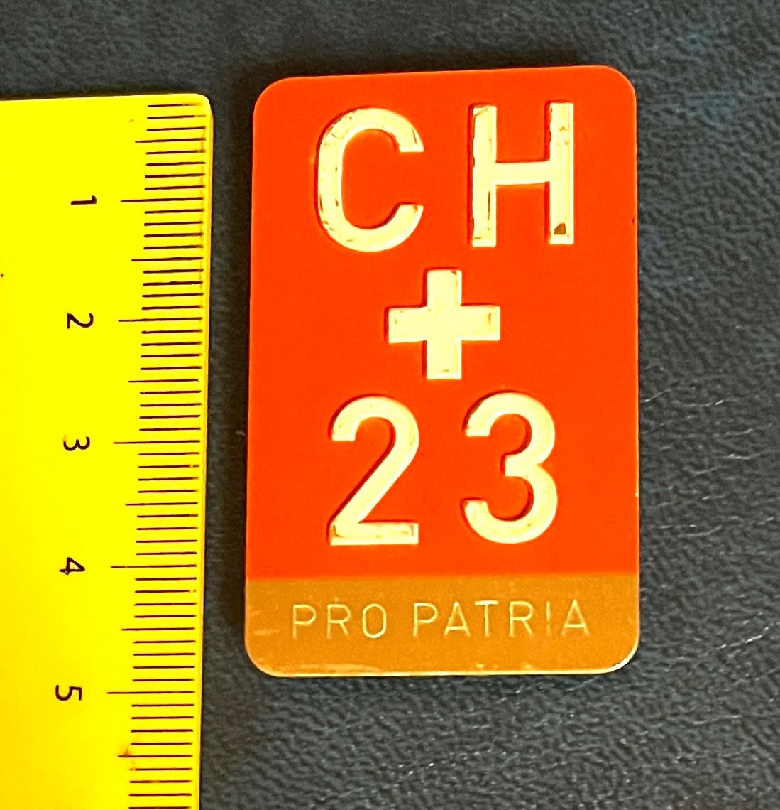 Swiss Placchette & Badge: Pin - plaque vélo – Usato da Renan BE venduto da johncactus