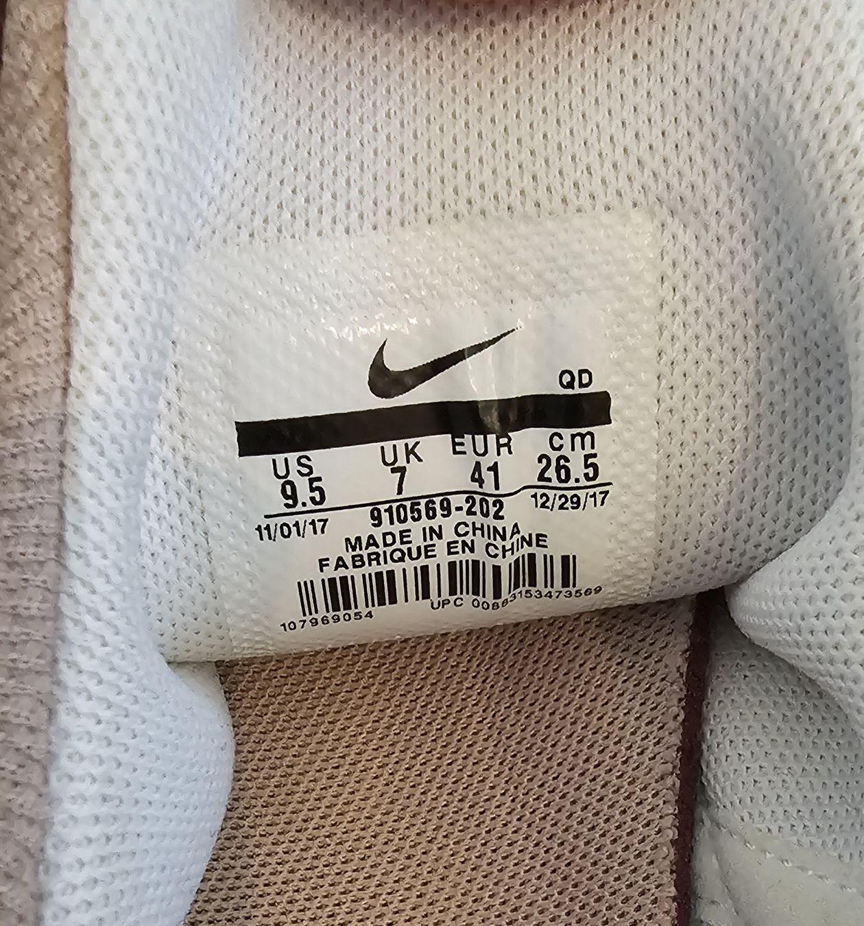 Nike Scarpe da donna: Nike WMNS PRESTO FLY – Usato da Niederbuchsiten venduto da p16_k9xy 3