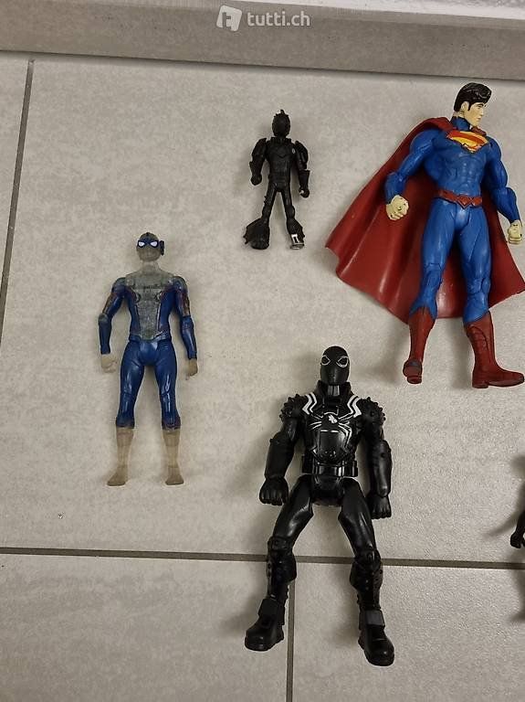 Statuette: Action- Superhelden Figuren – Usato da Niederwil SG venduto da Excentia 2