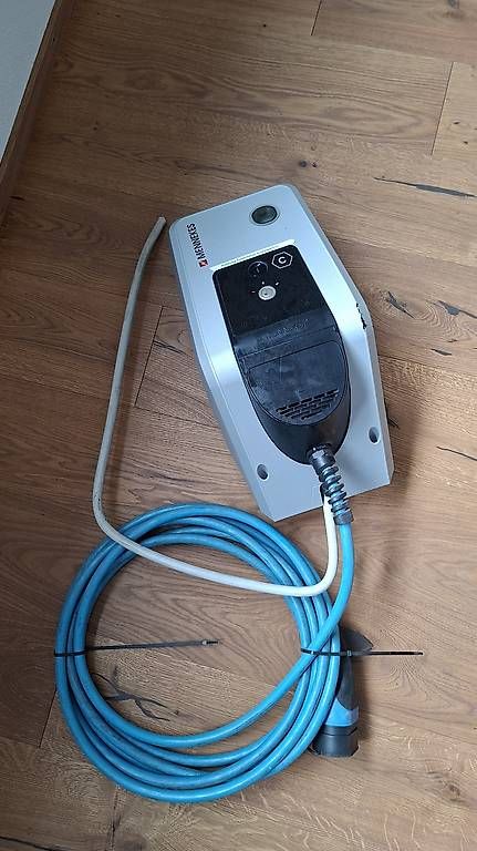 Caricabatterie: Ladestation MENNEKES AMTRON Basic R 22 C2 – Usato da Ennetbürgen venduto da KaDu82 1