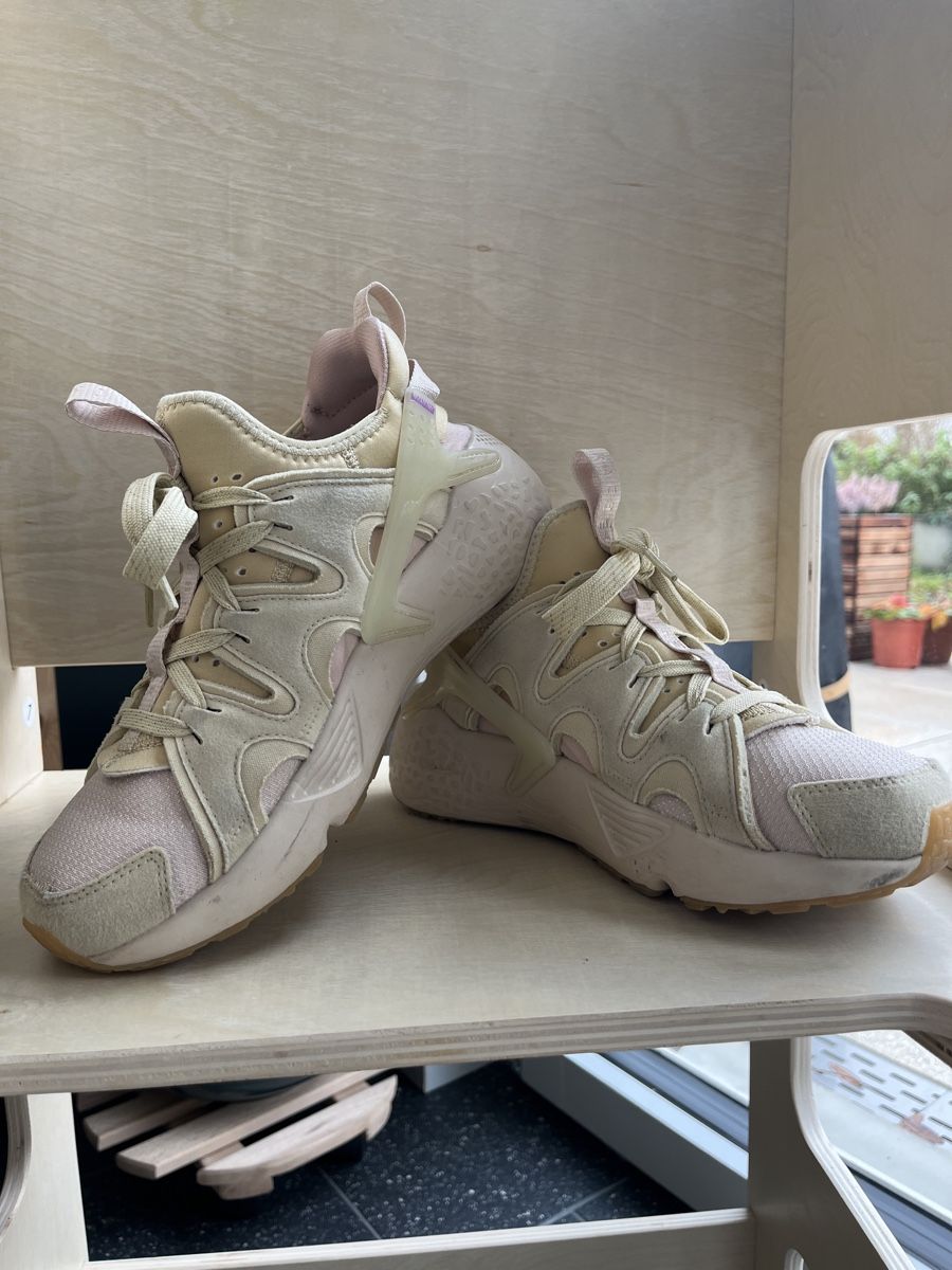 Nike Scarpe da donna: Sneakers Nike Air Huarache – Usato da Zürich venduto da Valvolina13 3