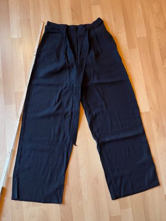 Neue, schöne, luftige Sommerhose von Anna Field