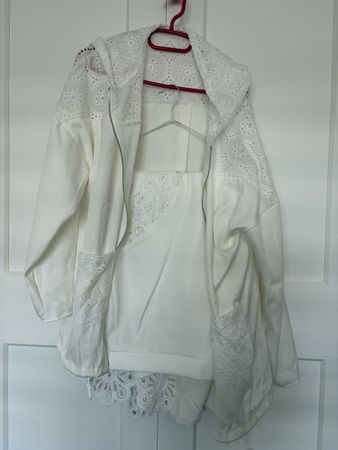 Sommer Zweiteiler, weiss, Spitzen-Details, Grösse 3xl