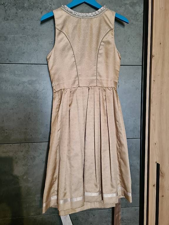 Robes: Krüger Dirndl Gr.38  – D'occasion à Rupperswil par Homer20 3