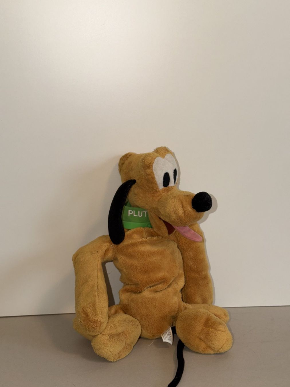 Disney Giocattoli: Disney Pluto Plüschtier – Usato da Oberrohrdorf venduto da Schuegu33 2