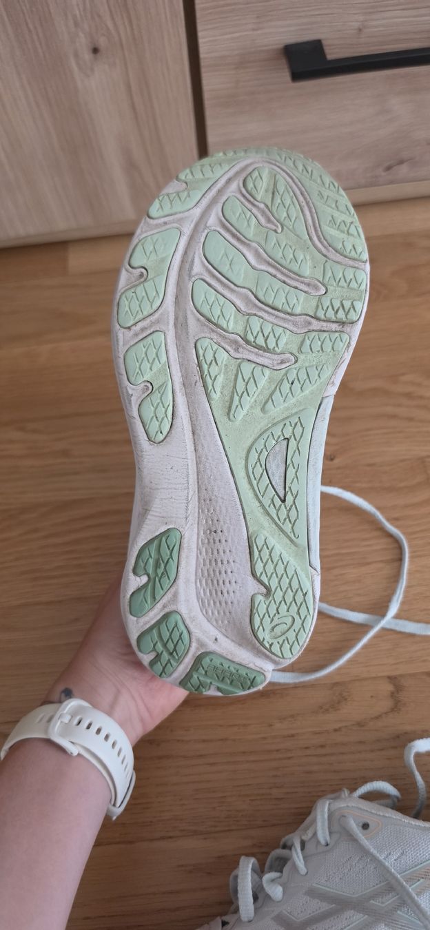 Asics Scarpe da donna: Asics Gel Kayano 30 – Usato da Fribourg venduto da ari_qb5k 2
