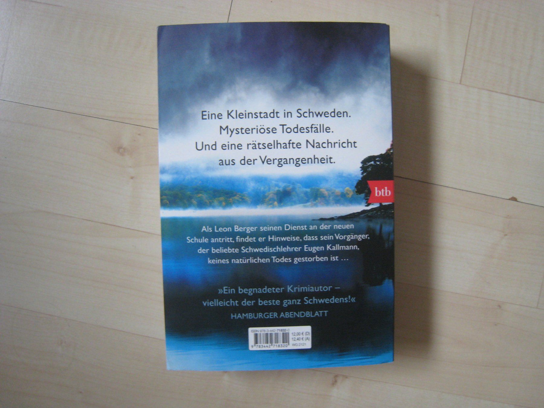 Libri: Hakan Nesser  Der Fall Kallmann   Taschenbuch – Usato da Dättlikon venduto da Mamakuga 1