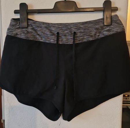 Sportshorts Damen, Grösse 38, ideal für den Sommer!