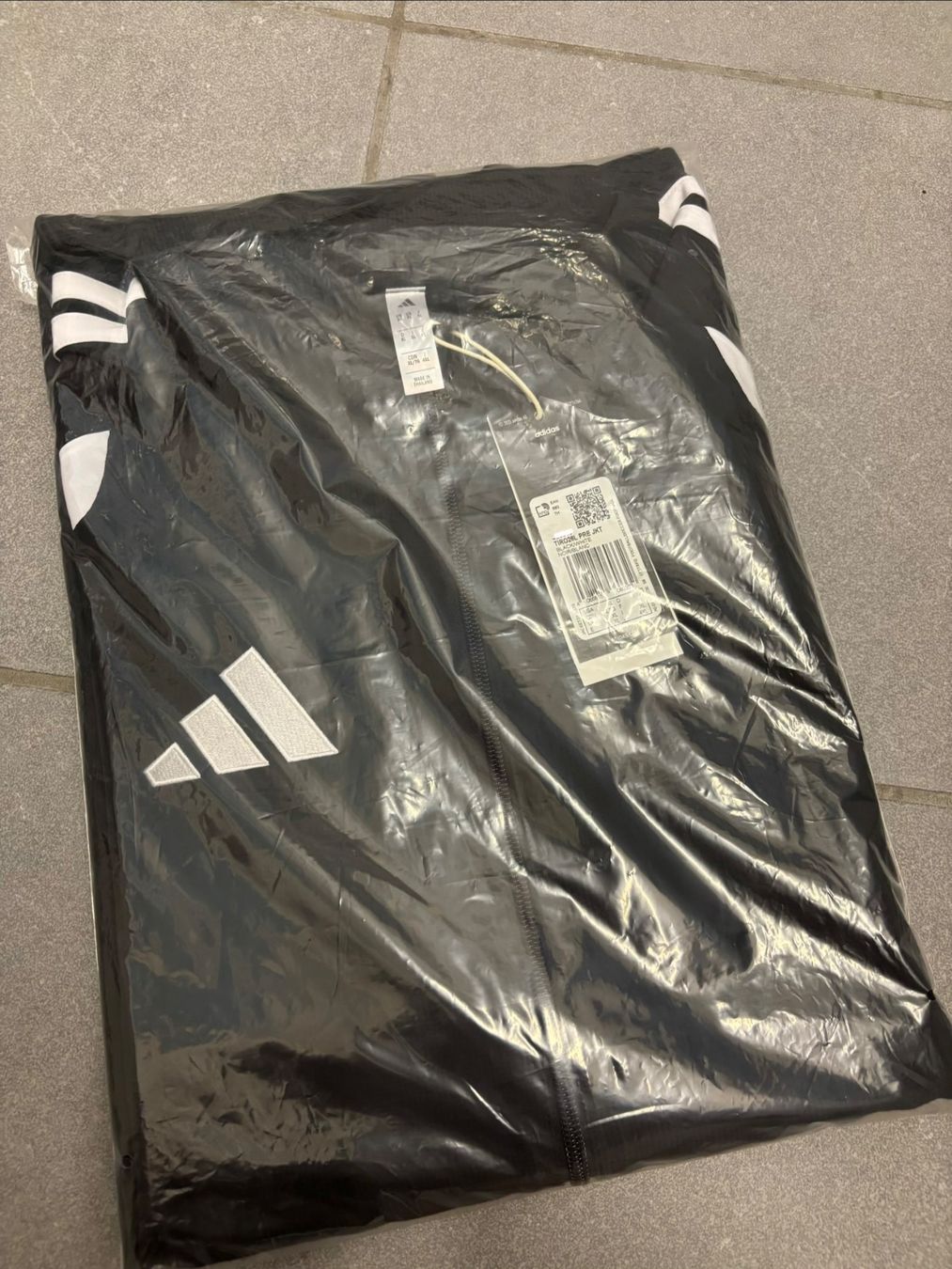 Adidas Giacche: Adidas Fussballjacke – Nuovo e nell'imballaggio originale da Zürich venduto da mc_mike77 4
